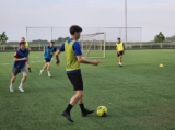 Training eerste selectie S.K.N.W.K. van donderdag 1 mei 2025 (18/80)